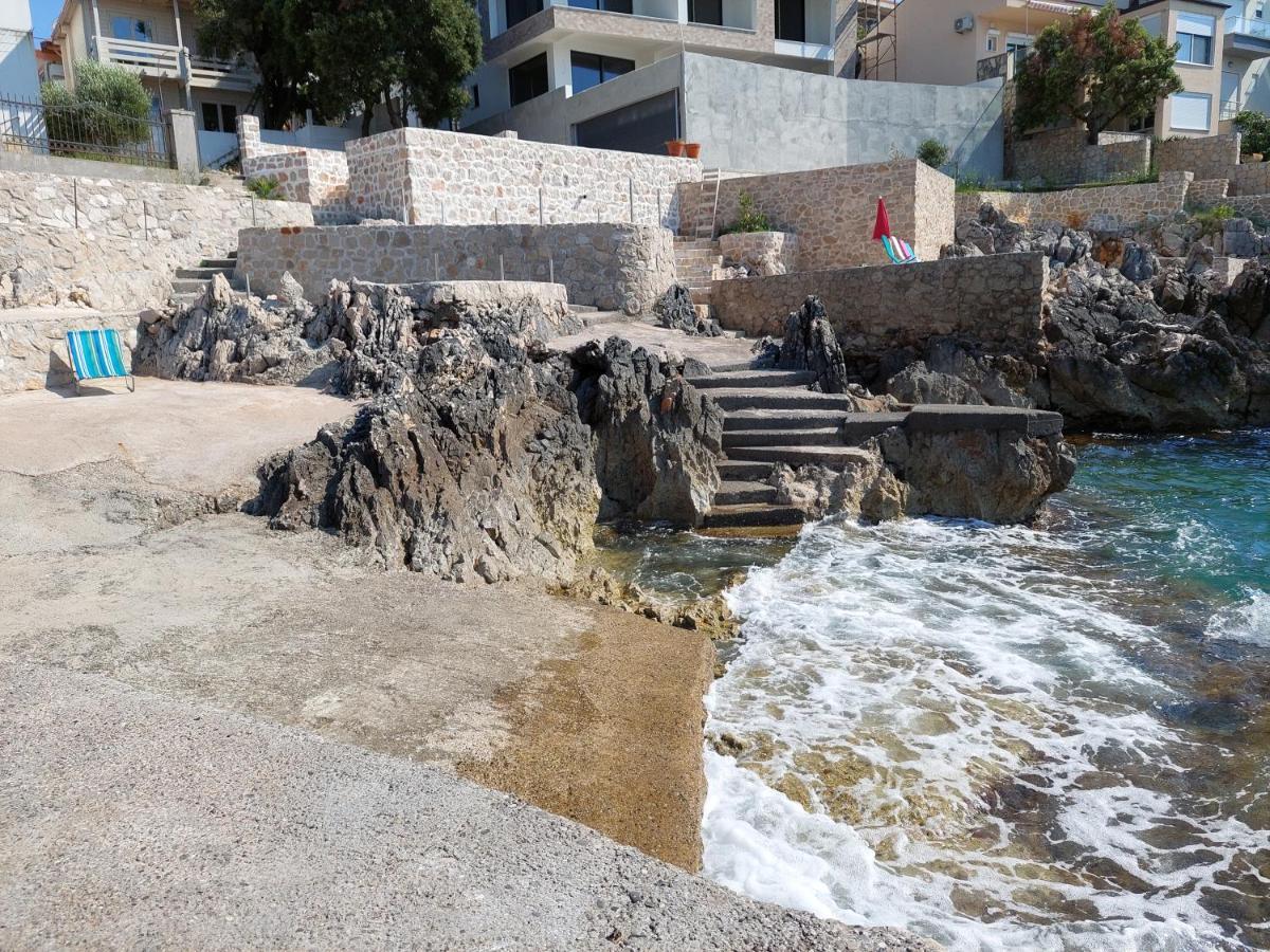 Beach Apartment With Beach Chairs N.1 يوتجيها المظهر الخارجي الصورة