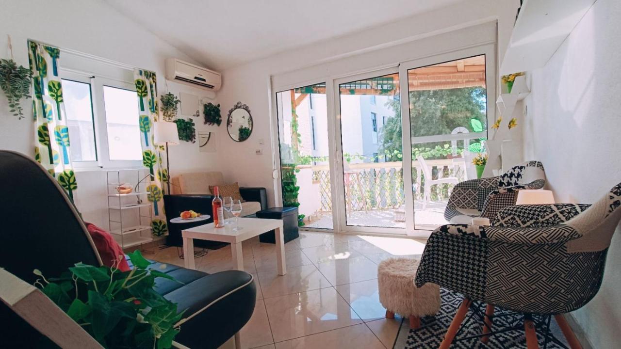 Beach Apartment With Beach Chairs N.1 يوتجيها المظهر الخارجي الصورة