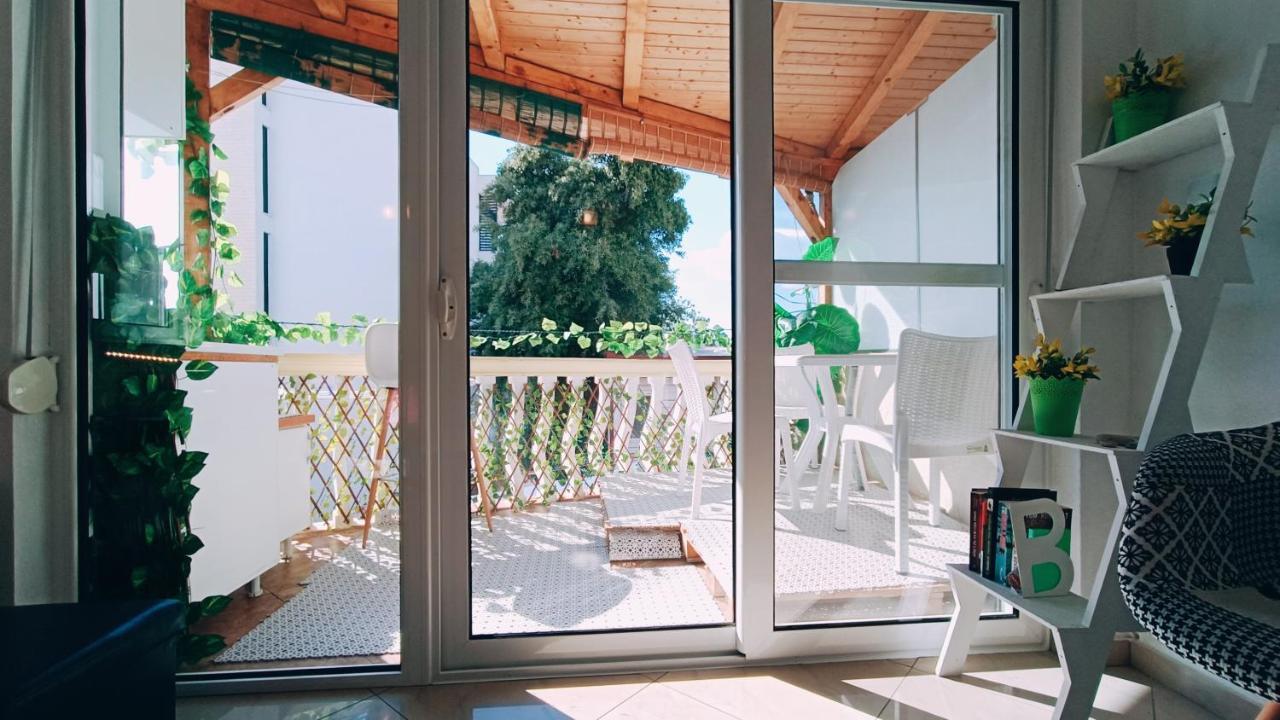 Beach Apartment With Beach Chairs N.1 يوتجيها المظهر الخارجي الصورة